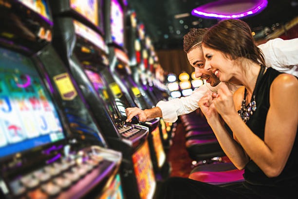 horas88 Lucky Twins real-money play interface with bet adjustment and balance display